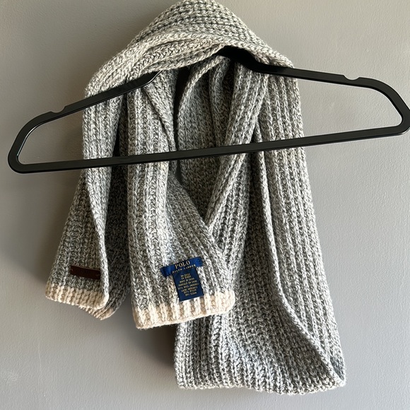 Ralph Lauren scarf 🧣 great condition - Picture 1 of 5
